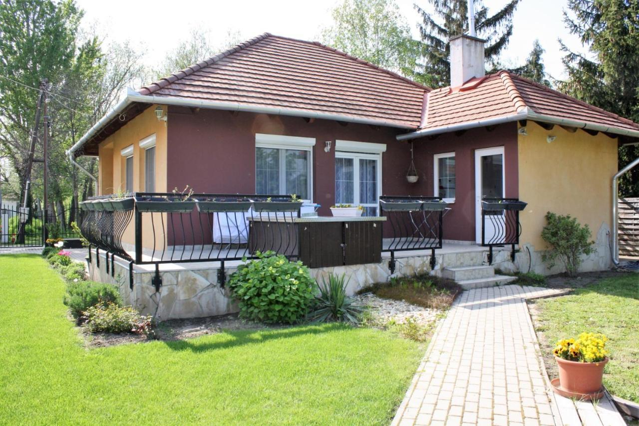 Hotel Rembrandt Vendeghaz Kisbér Zewnętrze zdjęcie